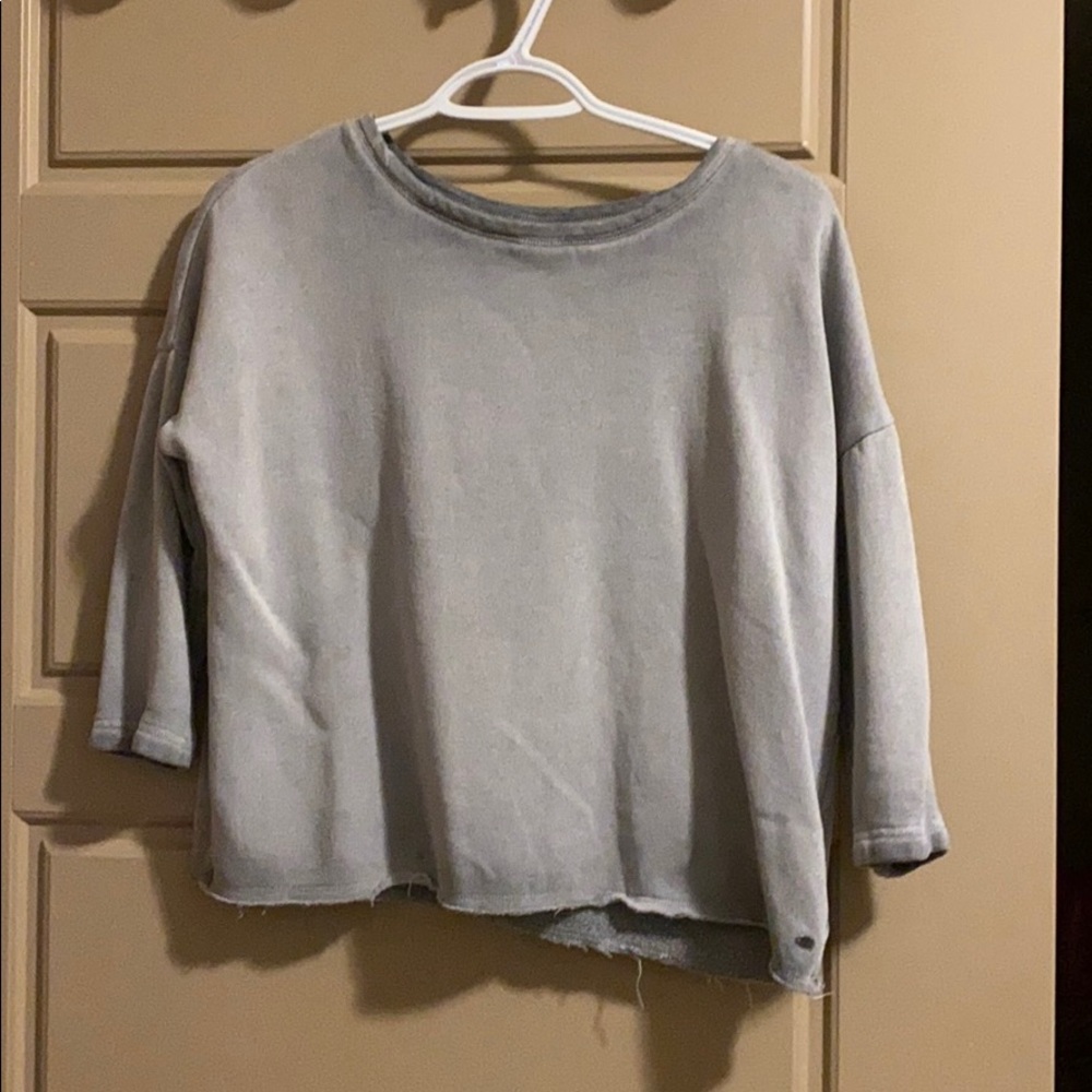 American Eagle. Quarter sleeve